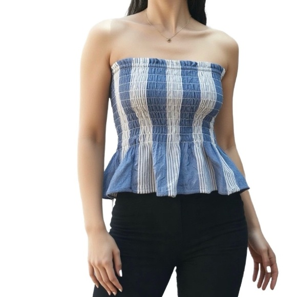 American Eagle Outfitters Tops - American Eagle Outfitters Smocked Peplum Crop Top in Blue and White Size Small